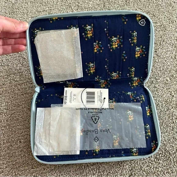 Vera Bradley RFID Deluxe Travel‎ Wallet - Sea Air Floral - Picture 3 of 6